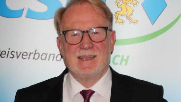 MdB Hans Michelbach (CSU) zeigte sich am Freitag nach der abschließenden Sitzung wenig überraschend sehr erfreut. Foto: Archiv