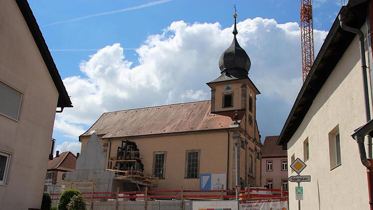 Die Sanierung der  Kirche Waldfenster läuft wie geplant weiter.Archiv/Leonie Hauck