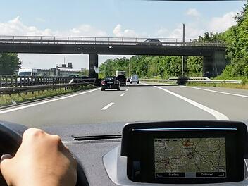 Autobahn, Autobahnbrücke, Sperrung, Vollsperrung, Bauarbeiten