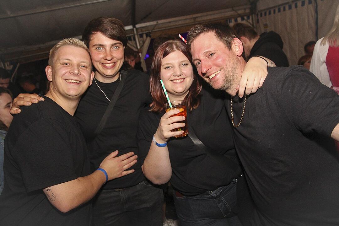 Mit der Partyband "Popnach8"!