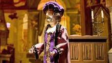 In dieser Szene beschwört Faust in seiner Studierstube die bösen Geister.