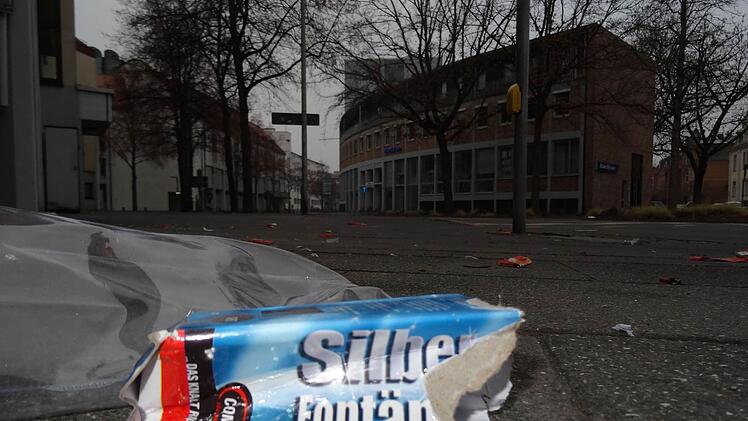 Reste vom Coburger SilvesterfeuerwerkFoto: Jochen Berger