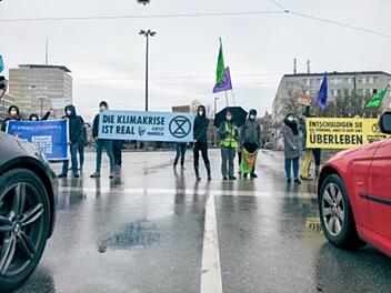 N&uuml;rnberg: Extinction Rebellion k&uuml;ndigt Aktion an: "Behinderungen des (Auto-) Verkehrs sind dabei nicht ausgeschlossen, aber unerl&auml;sslich"