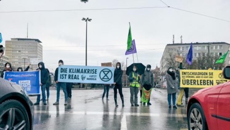 Nürnberg: Extinction Rebellion kündigt Aktion an: "Behinderungen des (Auto-) Verkehrs sind dabei nicht ausgeschlossen, aber unerlässlich"