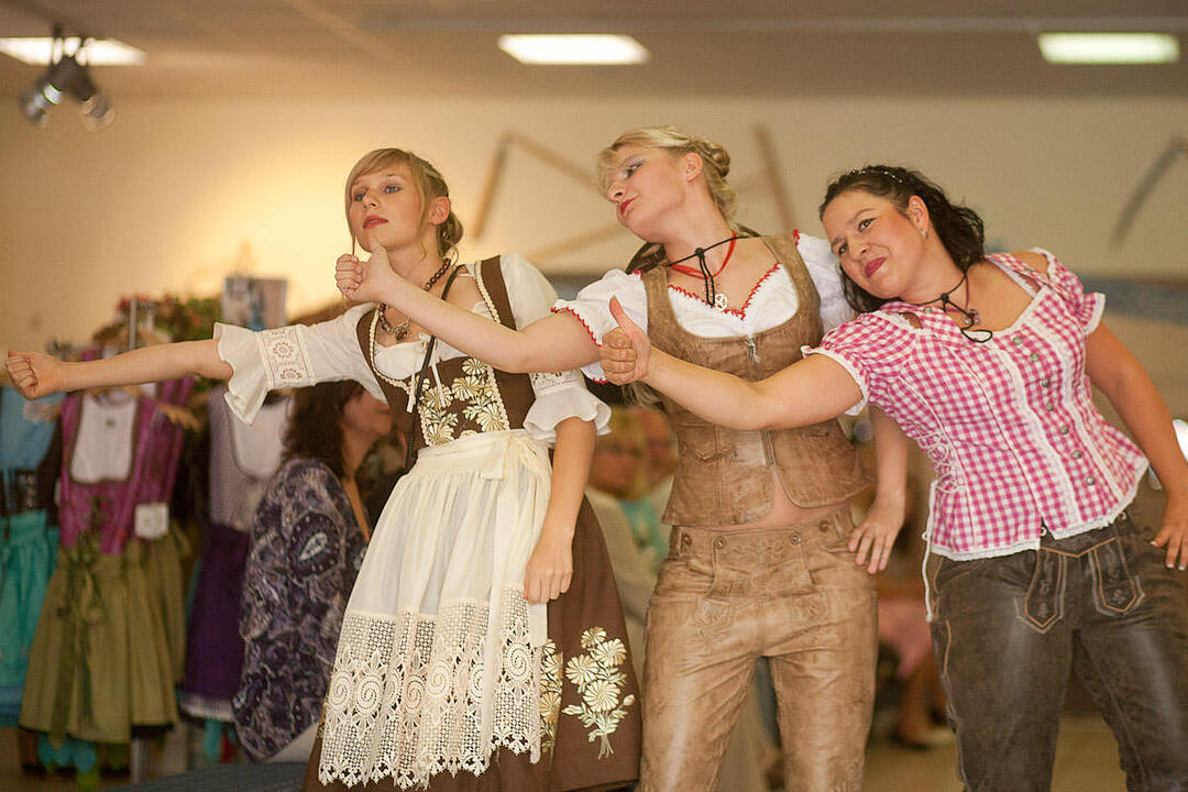 Sandmadla Kuer - Trachtenhof Nuebler