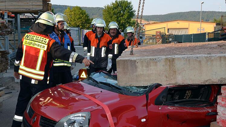 Feuerwehrübung in Nüdlingen.Peter Rauch