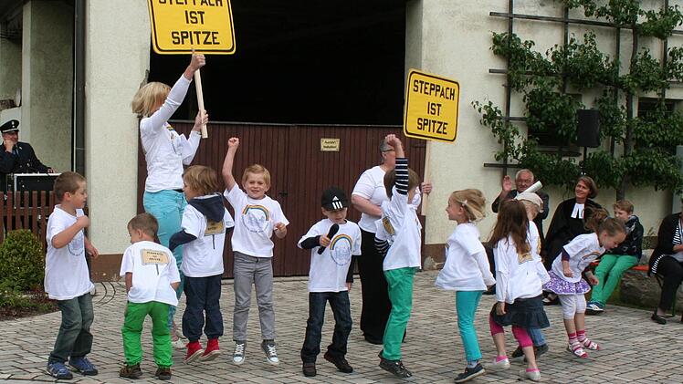 Steppach ist spitze, fand der Kindergarten Arche Noah. Fotos: Evi Seeger