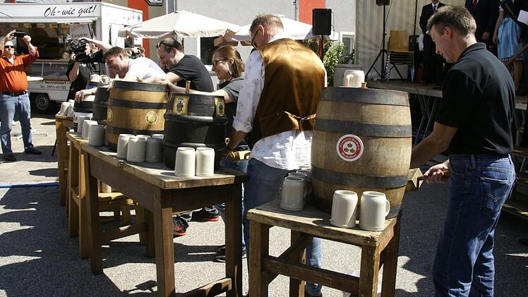 Bierzapfen 2016: Im kommenden Jahr wird auch die Brauerei Knoblach beim Bierkulturfest mit von der Partie sein. Archivbild: Joseph Beck
