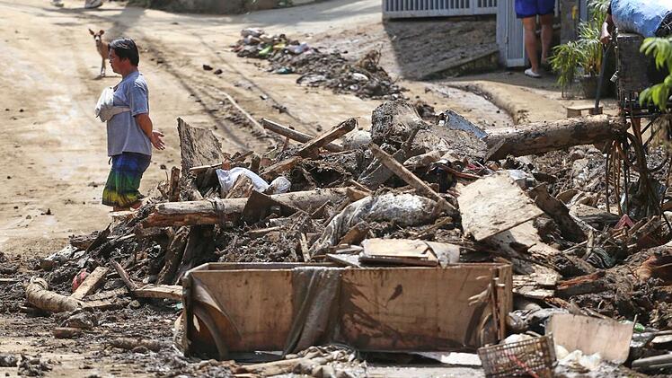 Taifun "Kalmaegi" - Philippinen