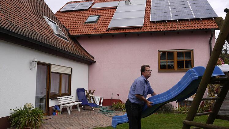 Ein durchschnittliches Dach reicht aus für Wärme und Strom für den Eigenbedarf.