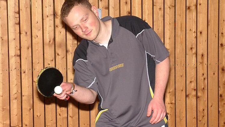 Kai Bartossek vom TSV Steinberg war der beste Spieler in der 3. Kreisliga Ost. Er brachte es im vorderen Paarkreuz auf eine Einzelbilanz von 31:7. Fotos: Hans Franz