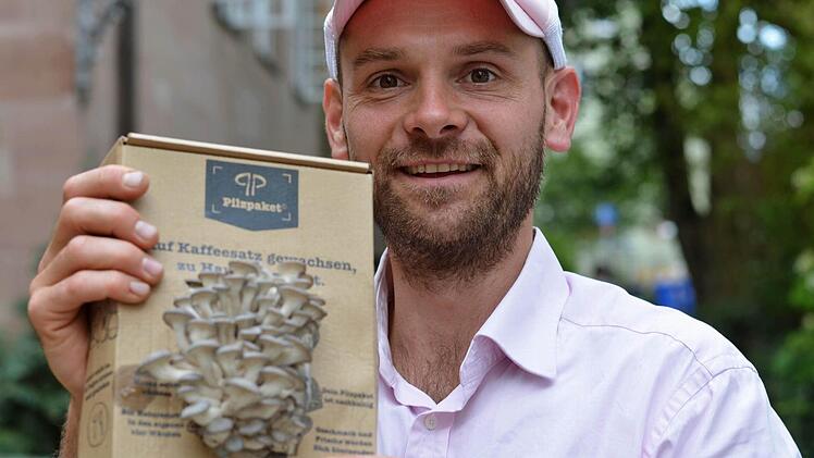 Pilzpaket und sein Erfinder Foto: Nikolas Pelke