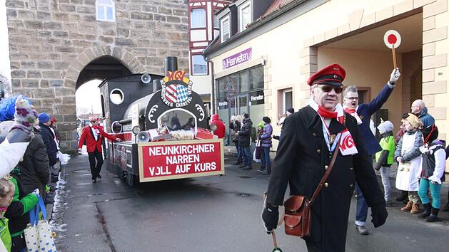 F&uuml;r den Faschingszug in Neunkirchen am Brand gibt es einige Engstellen wie hier am Erleinhofer Tor. Archivfoto: Josef Hofbauer