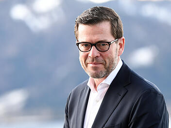 Karl-Theodor zu Guttenberg, seit neuestem wieder Doktor
