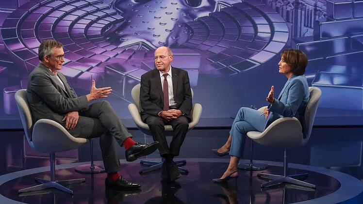 Sandra Maischberger sprach mit ihren G&auml;sten Andreas R&ouml;dder und Gregor Gysi &uuml;ber die Verschiebungen im deutschen Parteiensystem.