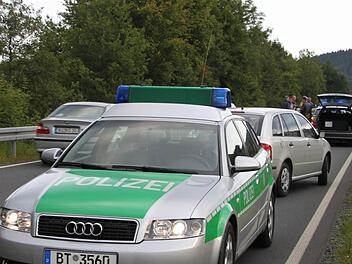 Der Bierfest-Unfall, bei dem ein 30-jähriger Fußgänger aus Weißenbrunn auf der B 85 bei Ziegelhütten getötet wurde, wird am Donnerstag und Freitag vor dem Landgericht Bayreuth neu aufgerollt. Foto: Stephan Tiroch