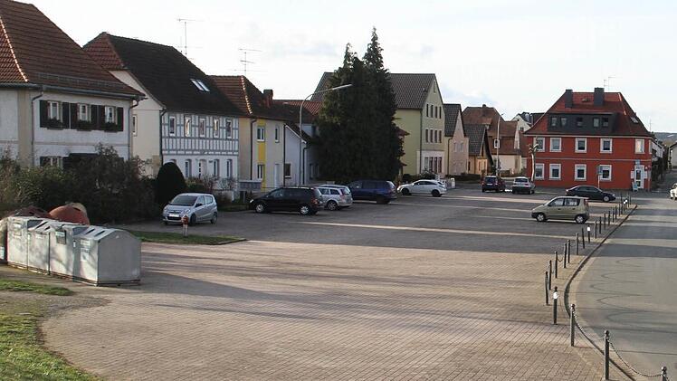 Auf dem Anger soll nach dem Kirchweihwochenende noch eine weitere Veranstaltung stattfinden. Dagegen regt sich Widerstand.  Foto: Gerda Völk