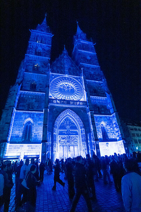Nürnberg erstrahlte in BLAU.