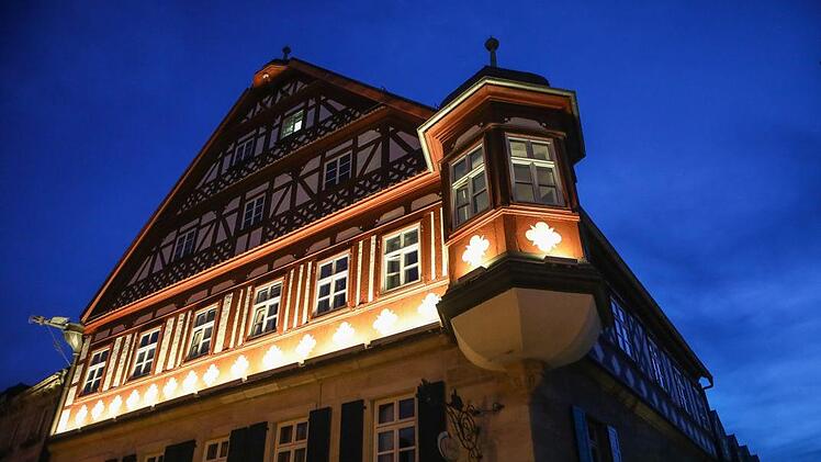 Es kann losgehen: "Kronach leuchtet 2019" steht in den Startlöchern, diesmal mit 86 Lichtpunkten. Foto: Barbara Herbst