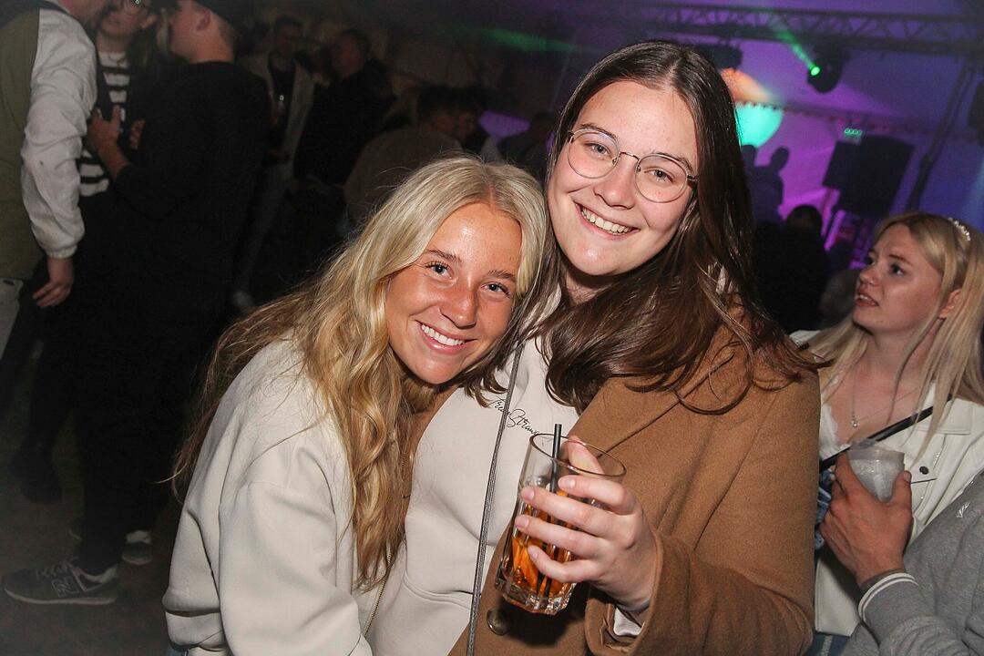 Party mit den DORFROCKERN Party mit den DORFROCKERN