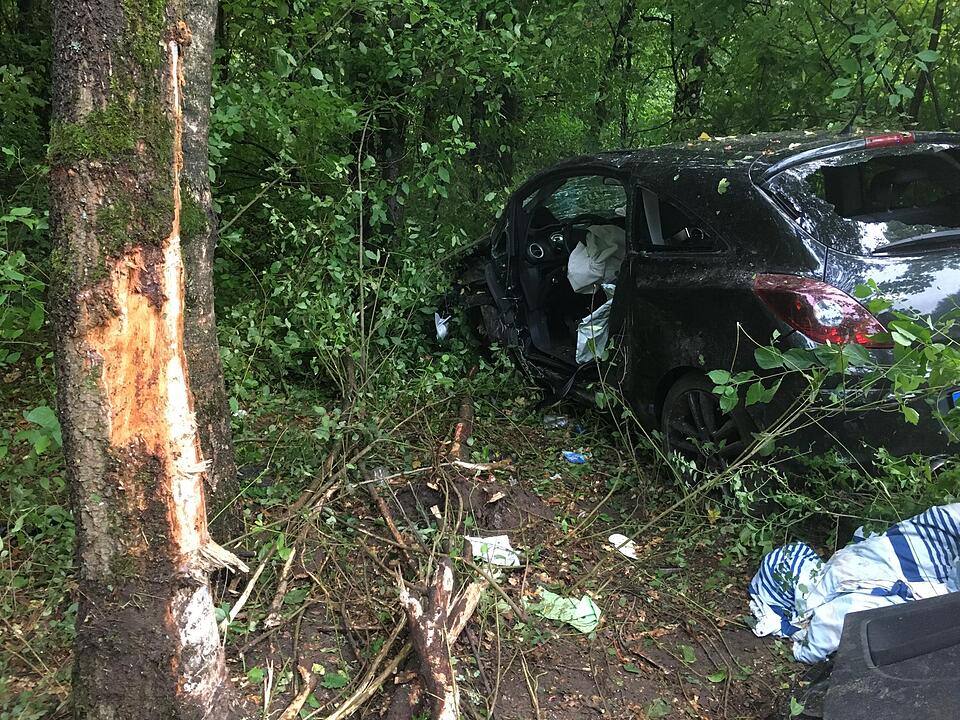 Junger Fahrer tödlich verunglückt