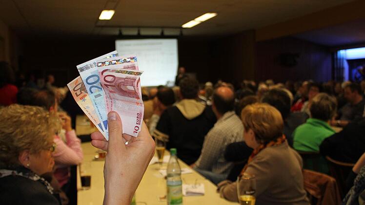 Für Investitionen ins Wasser- und Kanalsystem werden die Bürger zur Kasse gebeten.  Fotos: Ulrike Müller/Archiv