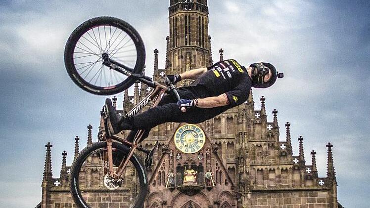 Der Gewinner Nicholi Rogatkin beim Destrict Ride in N&uuml;rnberg 2017. Foto: Flo Hagena/ Red Bull Content Pool