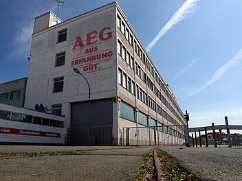 Blick über einen Teil des Geländes des Elektrogeräte-Herstellers AEG in Nürnberg. Foto: Daniel Karmann/dpa