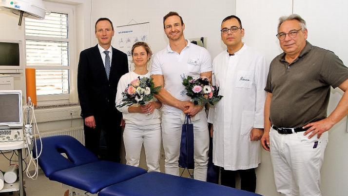 Bei der Besichtigung (von links): Bürgermeister Michael Ziegler, Dr. Larissa Stubner, Dr Christian Schmidt, Wagd Mohammad und Dr. Michael Uhl Foto: Günther Geiling