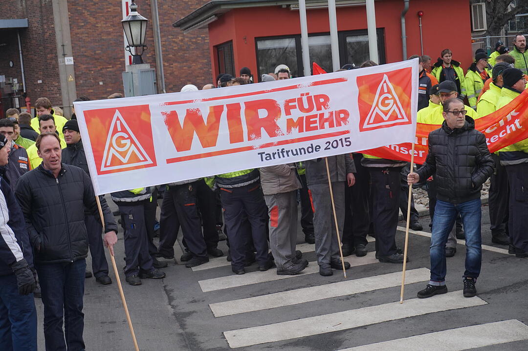 Warnstreik IG Metall in Kitzingen