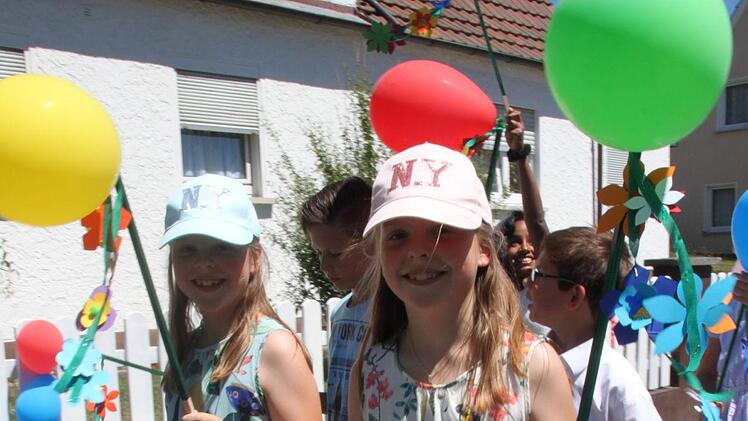 Impressionen vom Burghaiger Wiesenfest Foto: Stephan Stöckel