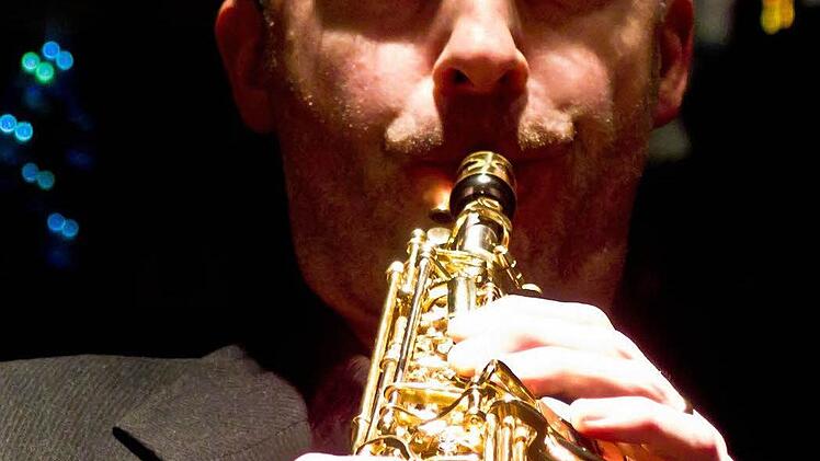 Hubert Winter am Saxofon Foto: Jochen Berger