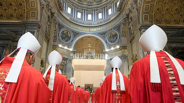 Bamberger Erzbischof erhält von Papst Insigne - "Zeichen der Verbundenheit"