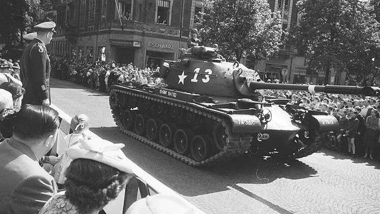 Eine Parade der US-Army in Bamberg 1956 Foto: Stadtarchiv