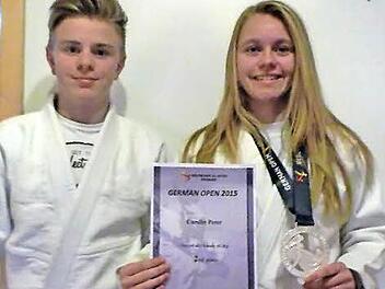 Marvin und Carolin Peter nahmen an der German Open im Ju-Jutsu teil. Carolin belegte den sehr guten zweiten Platz. Foto: Heike Schülein