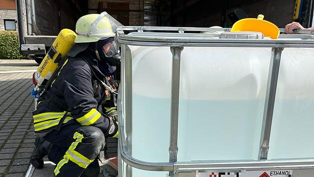 Langensendelbach: Feuerwehr zu Gro&szlig;einsatz auf Sportplatz alarmiert