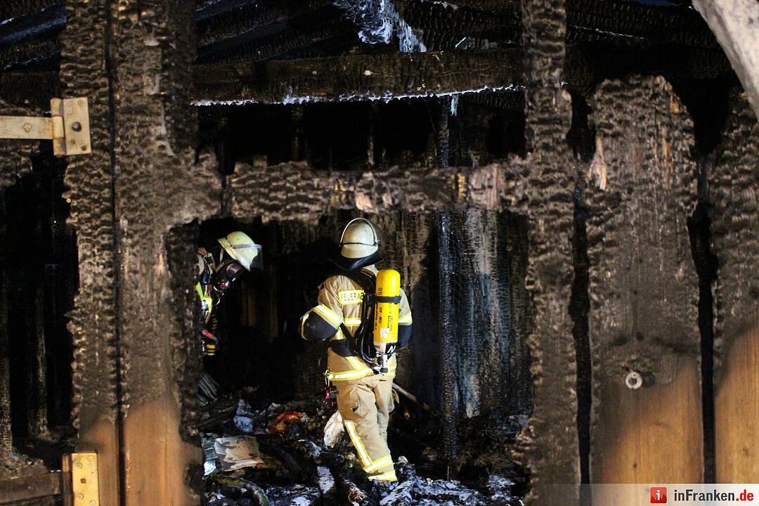 Scheunenbrand in Bayreuth - Therapiezentrum wurde evakuiert