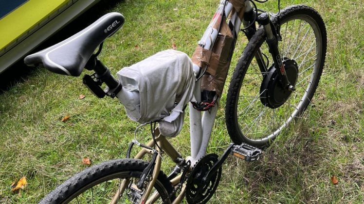 Manipuliertes E-Bike