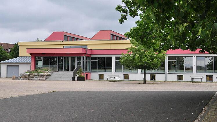 Der Gemeinderat Theres hat die Vereinbarung zwischen der Teilnehmergemeinschaft Theres und der Gemeinde Theres bezüglich der Vergabe von Objektplanungen in Wagenhausen, Buch und Obertheres (im Bild) genehmigt. Foto: Ulrike Langer
