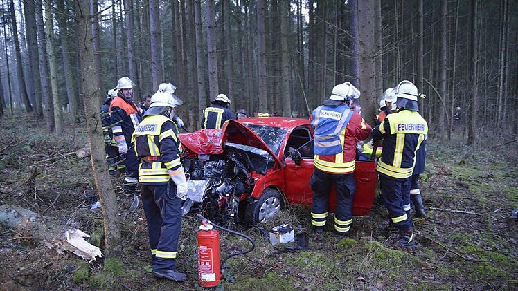 Unfall Sulzfeld Foto: Andrea Friedrich