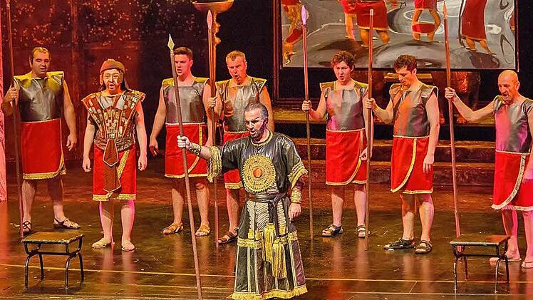 Eindrucksvolle Bilder und mitreißende Musik verspricht die Aufführung von "Nabucco" in der Konzerthalle. Foto: pr