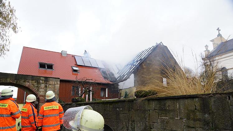 Scheunenbrand in Langendorf. Foto: Arkadius Guzy