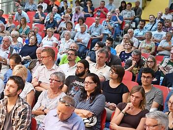 Auch die Diskussion in Forchheim mit den Direktkandidaten war schon gut besucht.  Foto: Ronald Rinklef