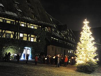 So sah der Weihnachtsbaum in der Alten Hofhaltung in früheren Jahren aus. Foto: Ronald Rinklef