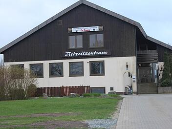 Das Freizeitzentrum kann die Gemeinde Steinbach am Wald ohne eine Neuverschuldung sanieren. Foto: Archiv/Veronika Schadeck