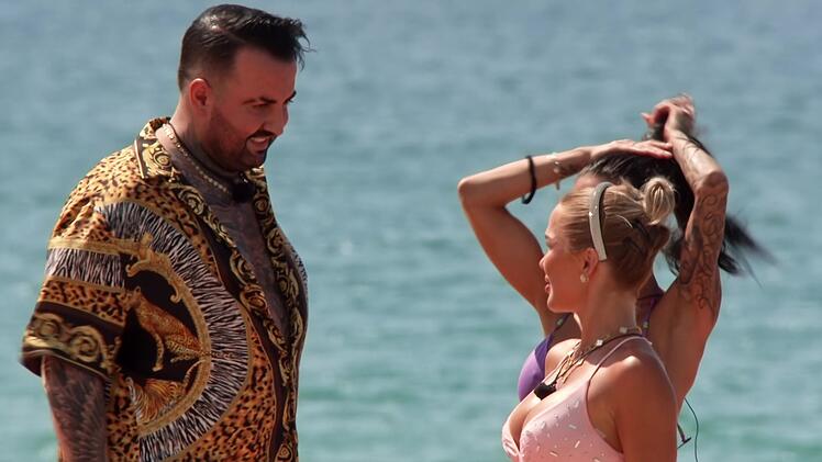 Mit Cosimo Citiolo und Emmy Russ wurde gleich zweimal neues Strandgut angeschwemmt.