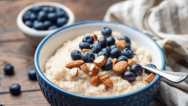 Bio oder konventionell? Beim Porridge-Kauf macht die Wahl einen gro&szlig;en Unterschied