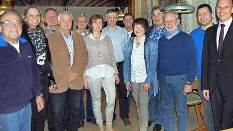 Der neu gewählte CSU-Vorstand präsentierte sich am Mittwoch in der Gaststätte Haugeneder. Foto: Andreas Welz
