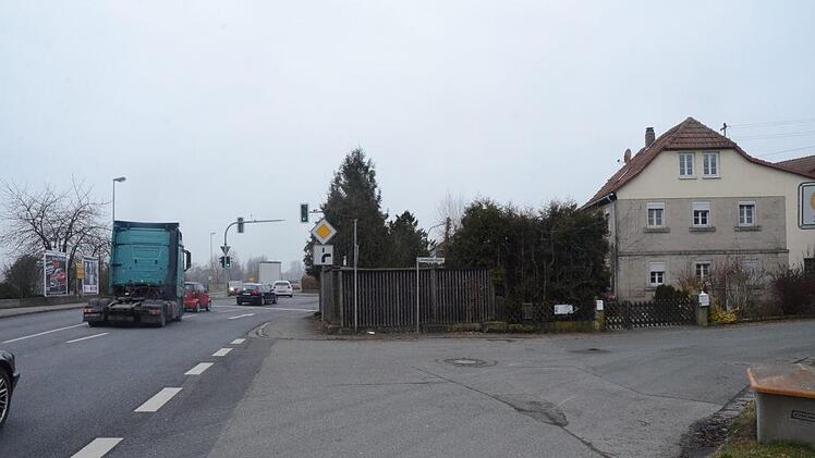 Das Wohnhaus an der Kreuzung vor dem AbbruchK.-H. Hofmann