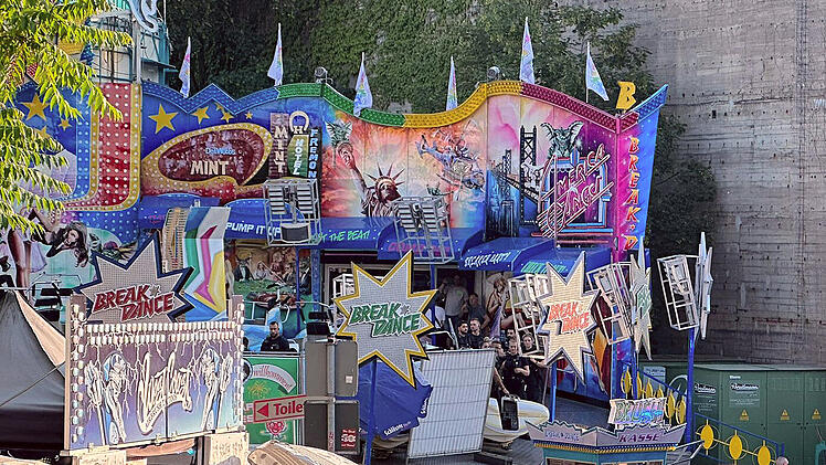 T&ouml;dlicher Unfall auf Kirmes in Oberhausen - Jahrmarkt geschlossen